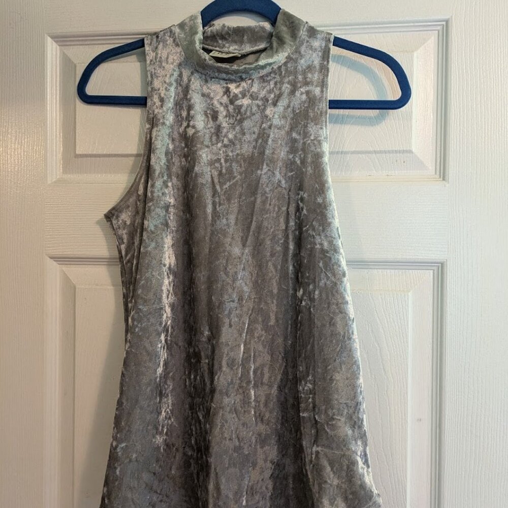 H.I.P. Women's Flowy Metallic Silver Velvet Tank with Collar